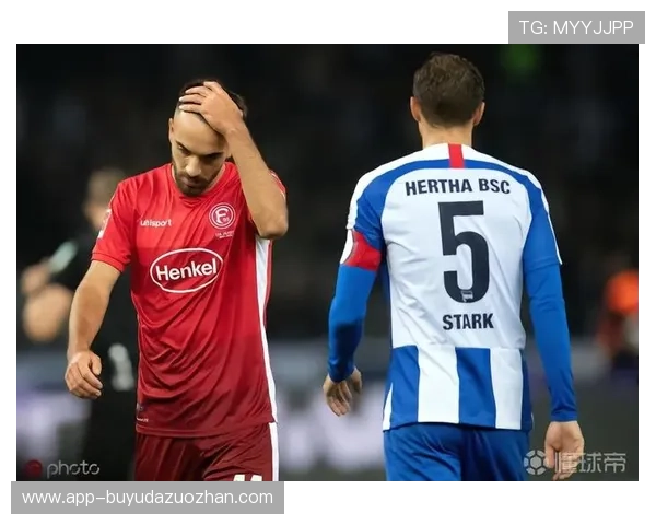 伦纳特·卡尔单刀被扑，小将错失德甲首球